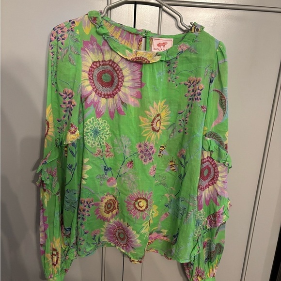 Banjanan Tops - Banjanan Alfreda Shirt in Jubilee Pistachio Green Size S